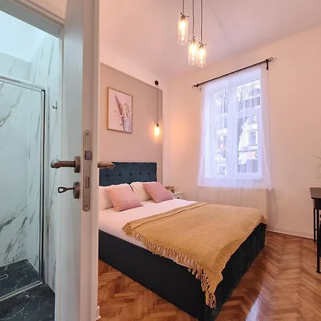 Central Inn Brasov ブラショフ