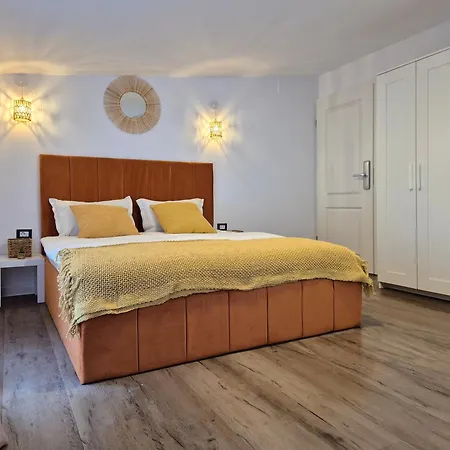 Central Inn Brasov * ブラショフ