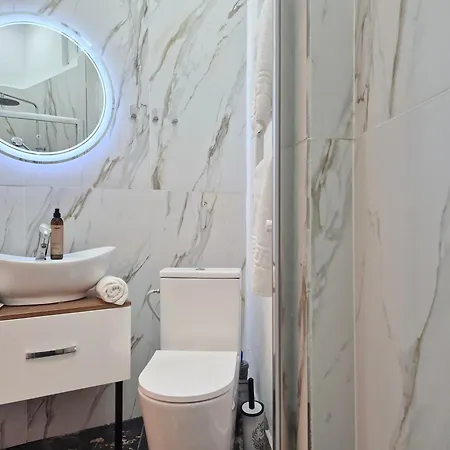 Central Inn Brasov ゲストハウス ブラショフ