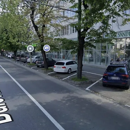 ゲストハウス Central Inn Brasov ブラショフ